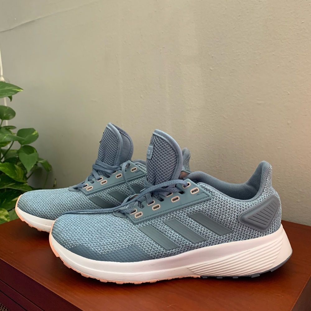 Adidas Cloudfoam ✨